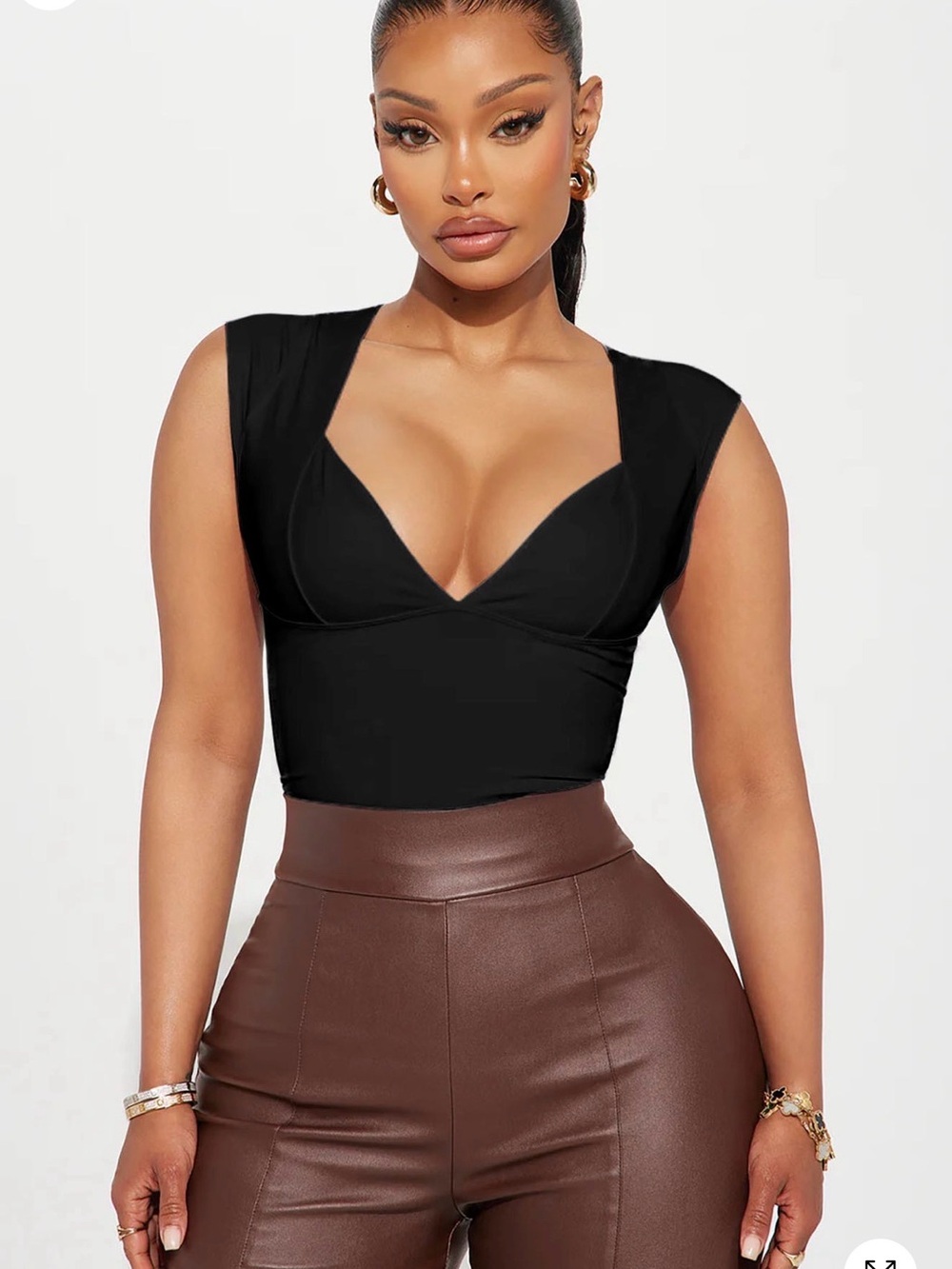 Black V-Neck Cap Sleeve Crop Top - Women